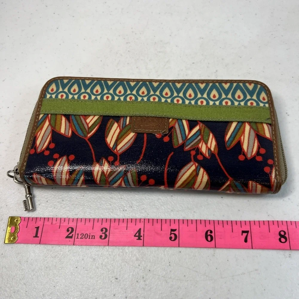 Vintage Fossil Key-Per Zip Around Card Wallet Coated Canvas City